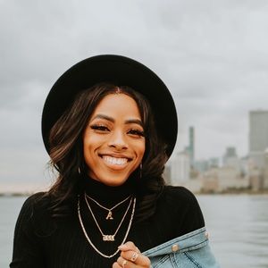 Meet your Posher, Ashunti